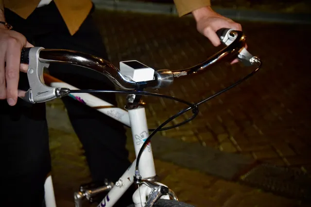 Litta - Smart Bicycle Light - photo 4 of 10